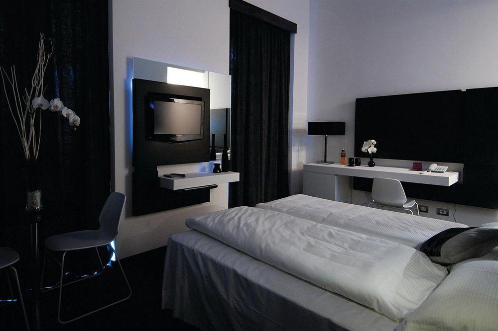 One Siracusa 4*